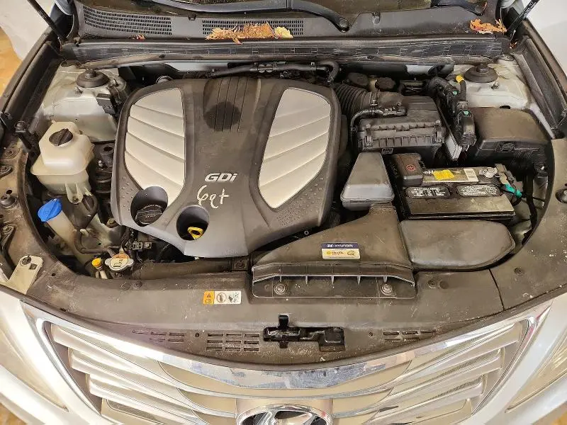 2012 HYUNDAI AZERA GLS  