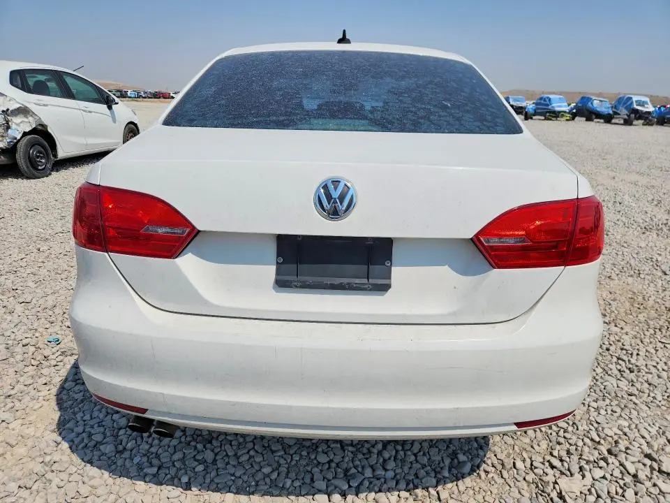 2013 VOLKSWAGEN JETTA SEL  