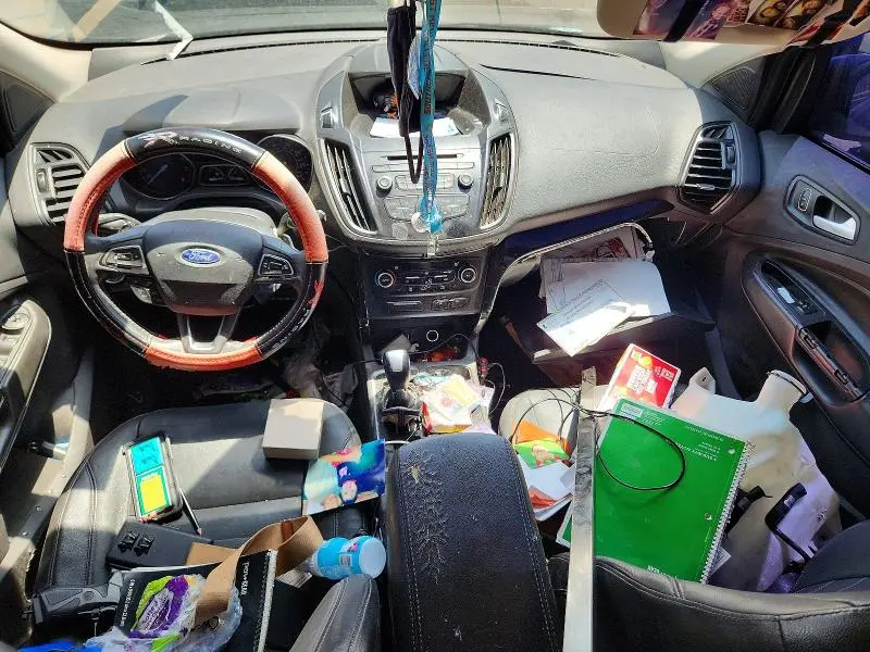 2018 FORD ESCAPE SE  
