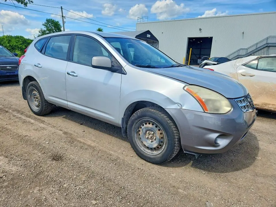 2010 NISSAN ROGUE S  