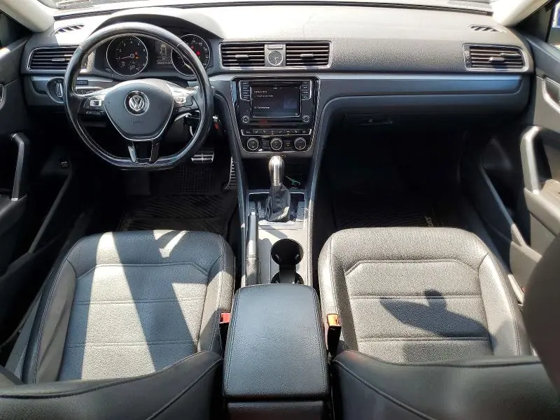 2017 VOLKSWAGEN PASSAT R-LINE  