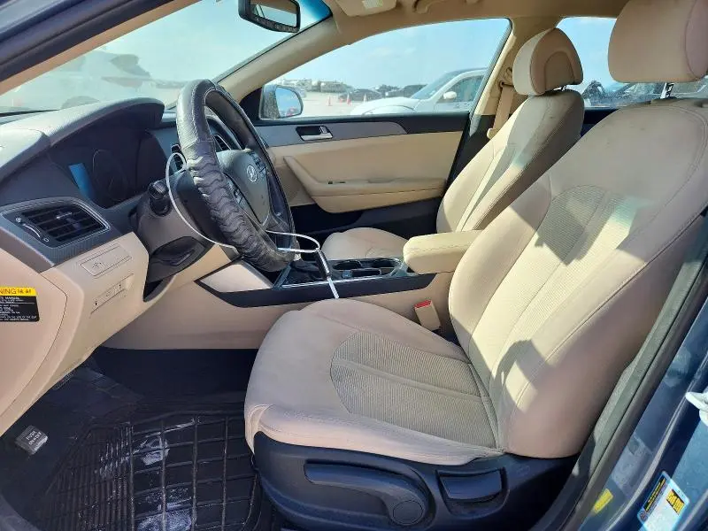 2017 HYUNDAI SONATA SE  