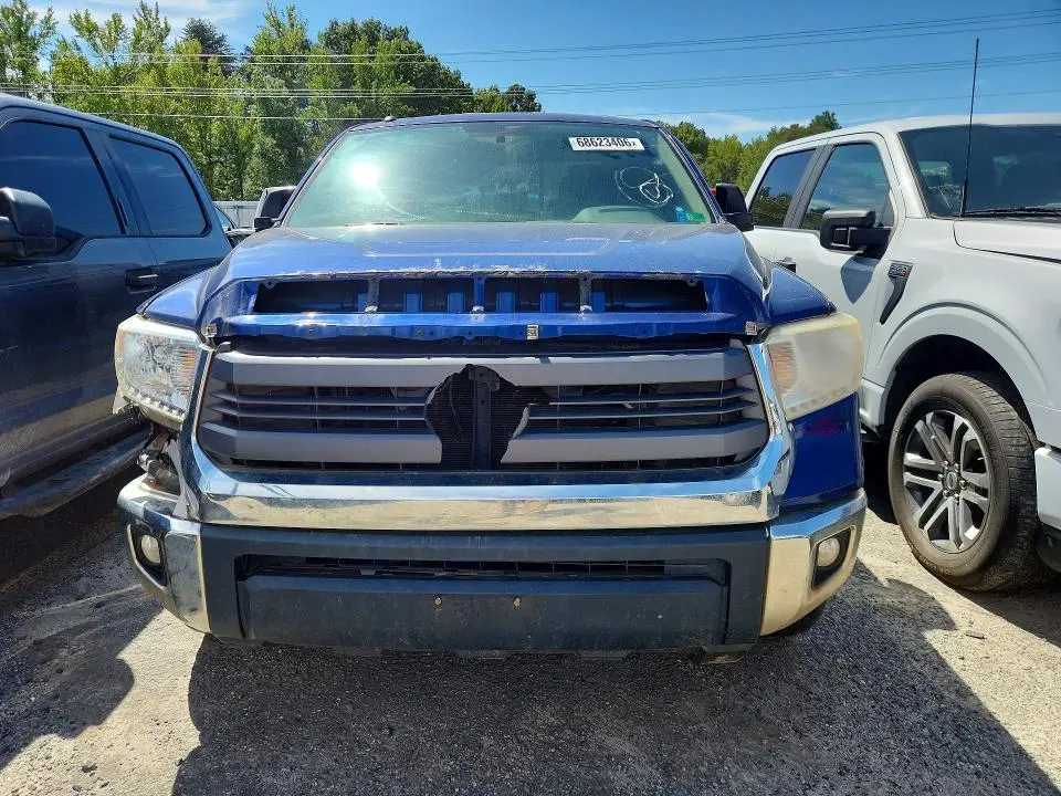 2015 TOYOTA TUNDRA SR5  