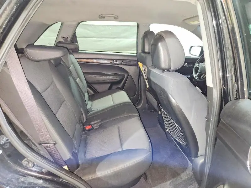 2012 KIA SORENTO LX  