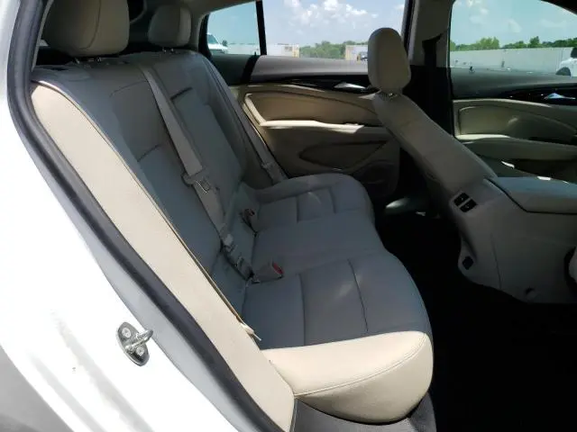 2018 BUICK REGAL ESSENCE  