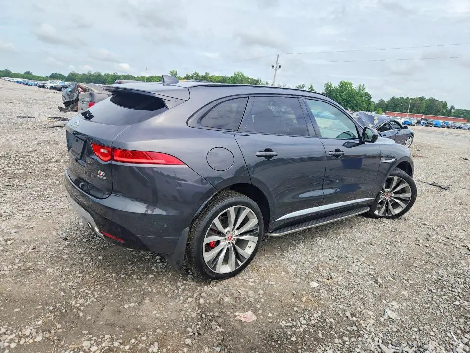 2017 JAGUAR F-PACE S  