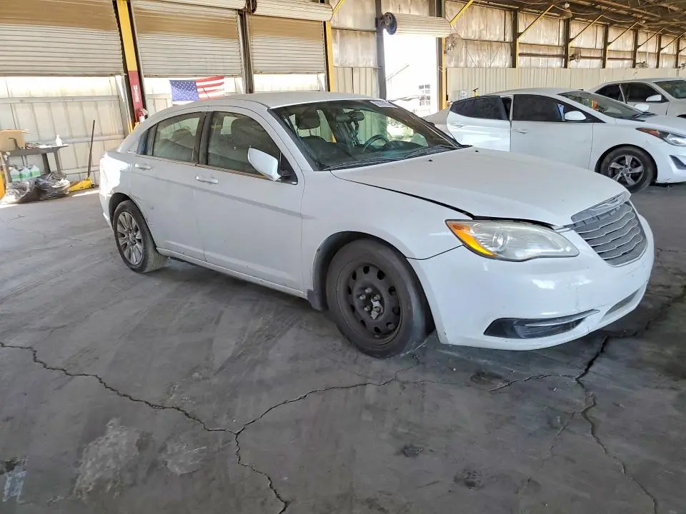 2014 CHRYSLER 200 LX  