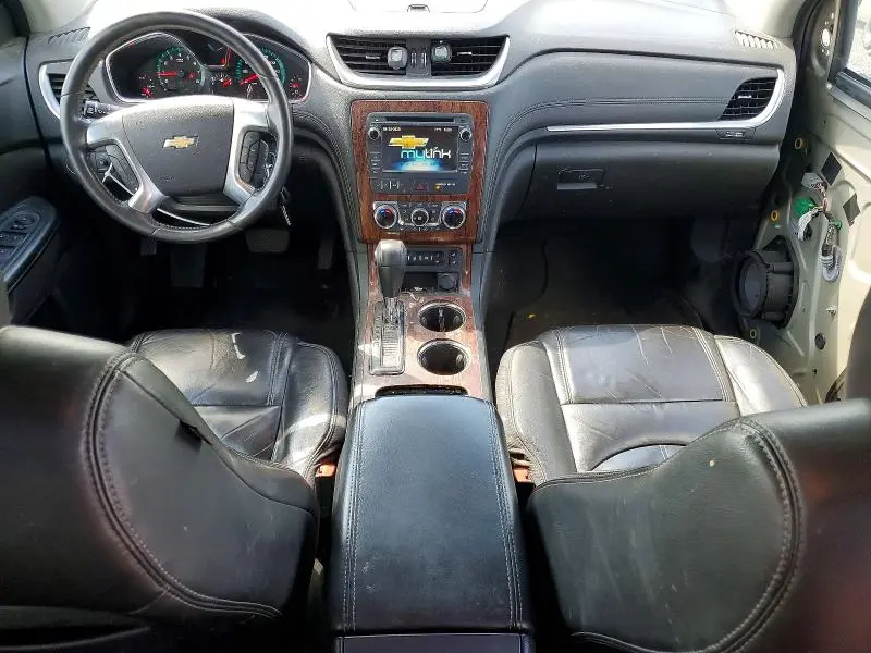 2014 CHEVROLET TRAVERSE LT  