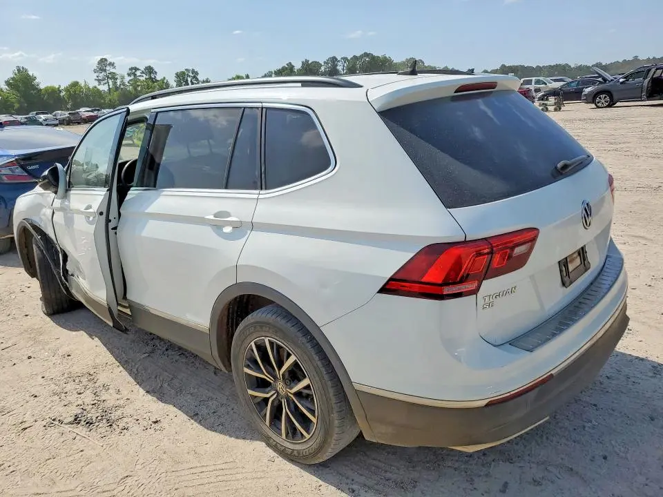 2021 VOLKSWAGEN TIGUAN SE  