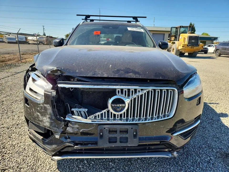 2018 VOLVO XC90 T6  