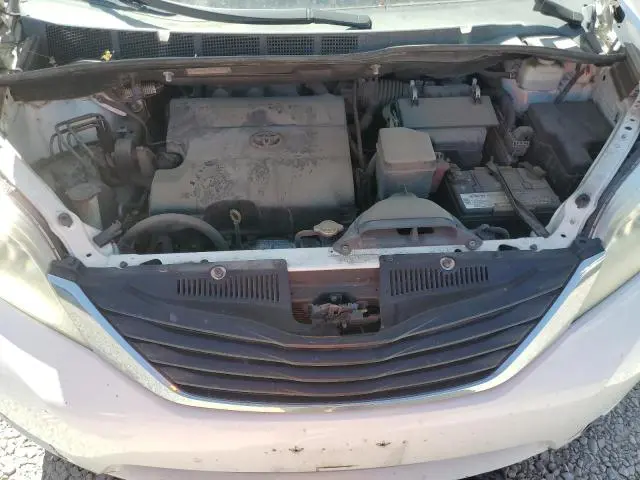 2011 TOYOTA SIENNA LE  