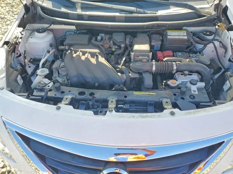 2019 NISSAN VERSA SV  