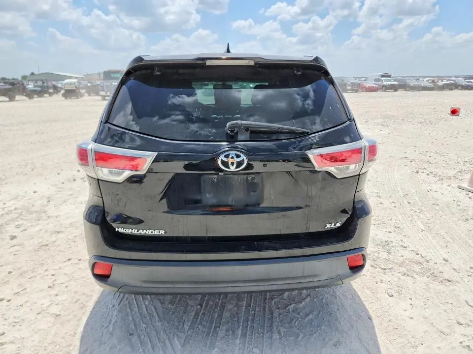2014 TOYOTA HIGHLANDER XLE  