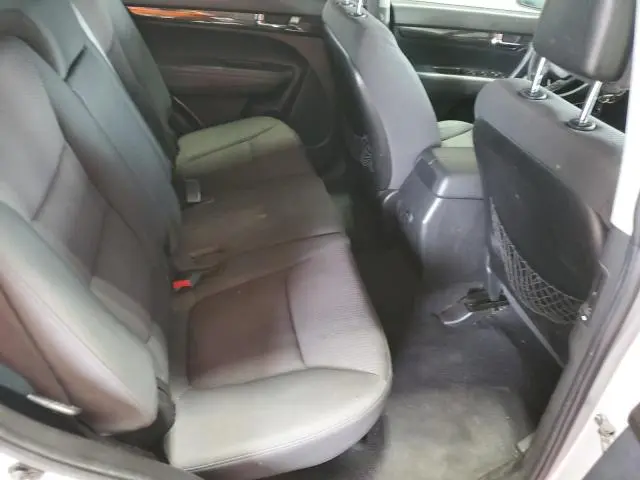 2011 KIA SORENTO BASE  