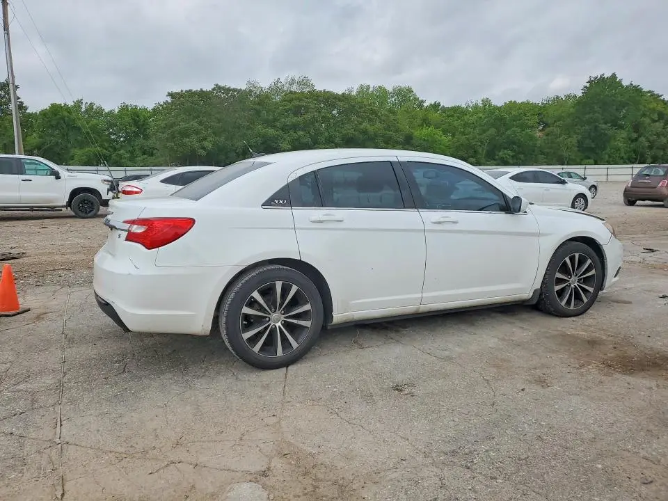 2013 CHRYSLER 200 LIMITED  