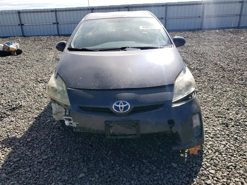 2011 TOYOTA PRIUS TWO  