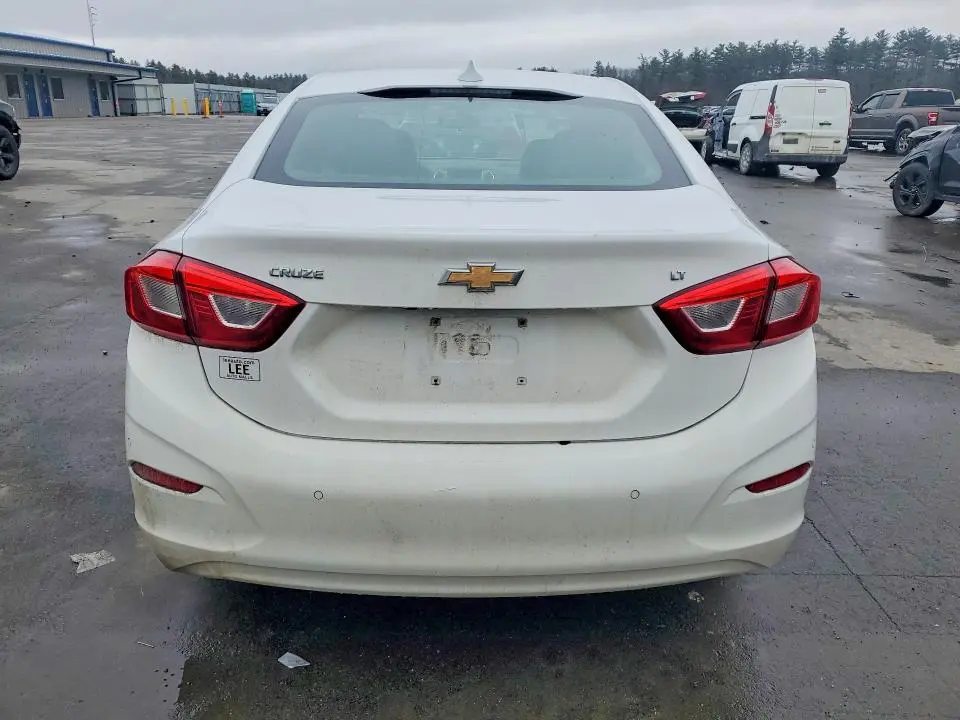 2019 CHEVROLET CRUZE LT  
