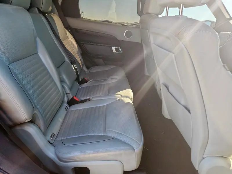 2017 LAND ROVER DISCOVERY HSE LUXURY  