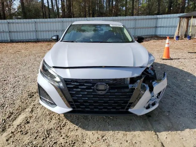 2024 NISSAN ALTIMA SR  
