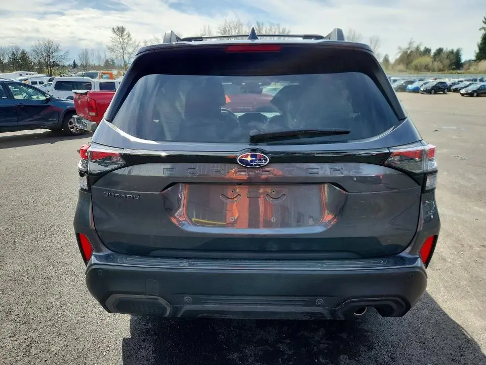 2025 SUBARU FORESTER LIMITED  