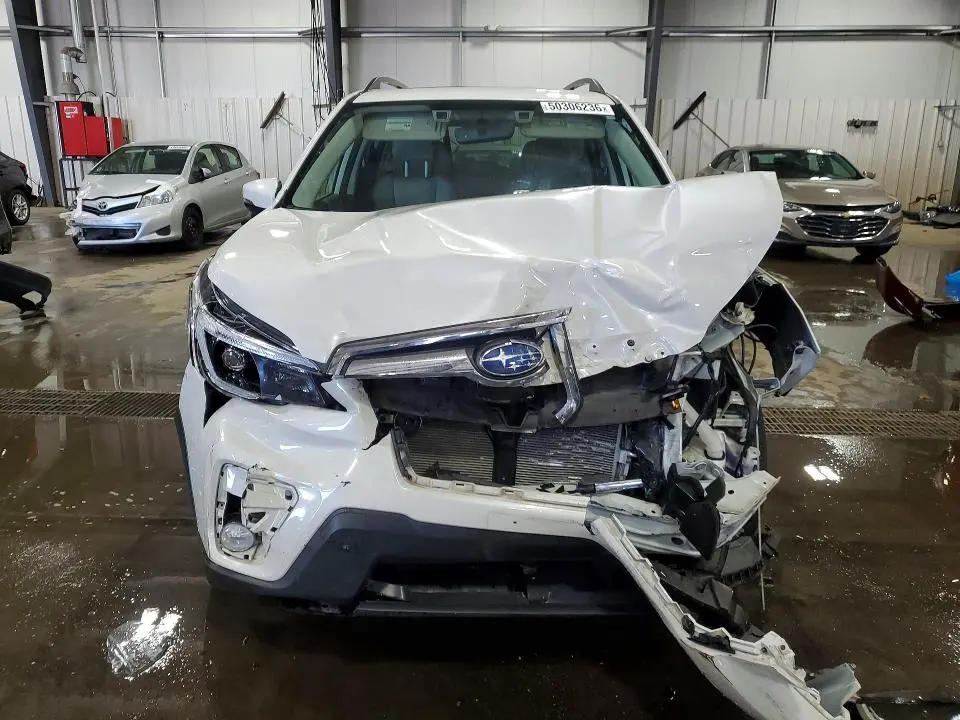 2021 SUBARU FORESTER LIMITED  