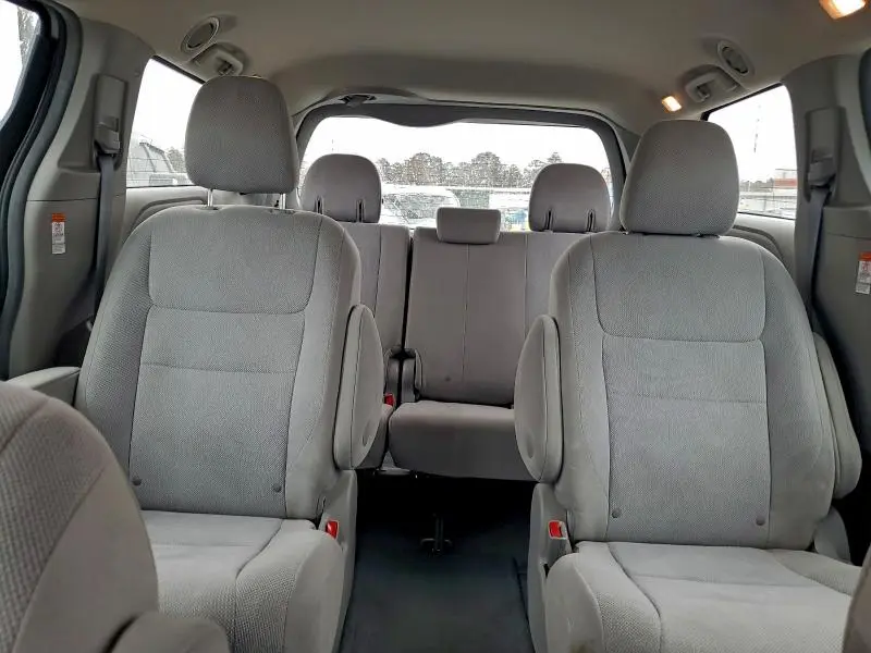 2016 TOYOTA SIENNA   