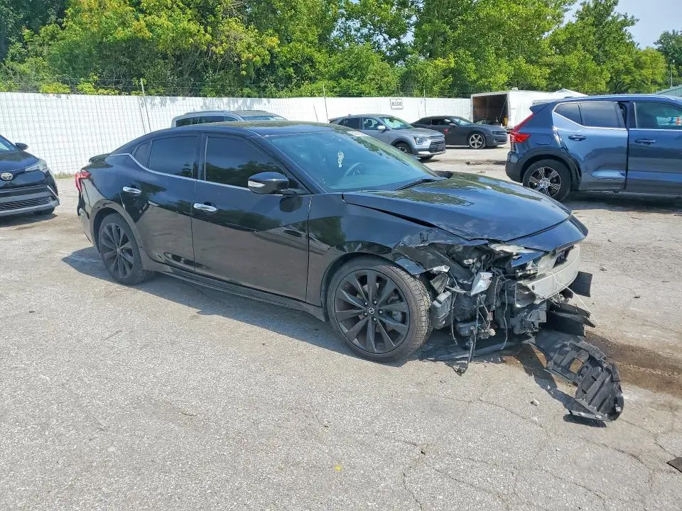 2017 NISSAN MAXIMA SR  