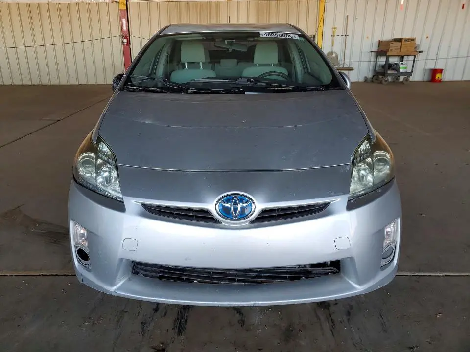 2010 TOYOTA PRIUS III  