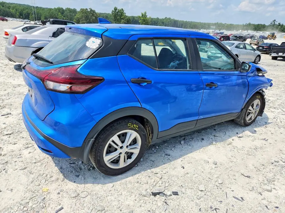 2023 NISSAN KICKS S  