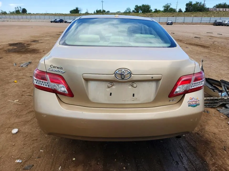 2011 TOYOTA CAMRY LE  