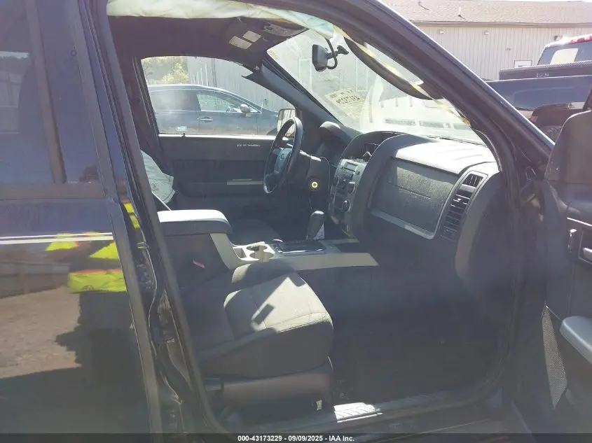 2012 FORD ESCAPE XLT