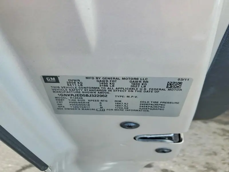 2011 CHEVROLET TRAVERSE LT  