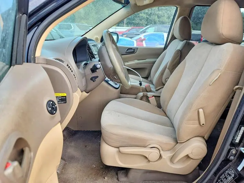 2012 KIA SEDONA LX  