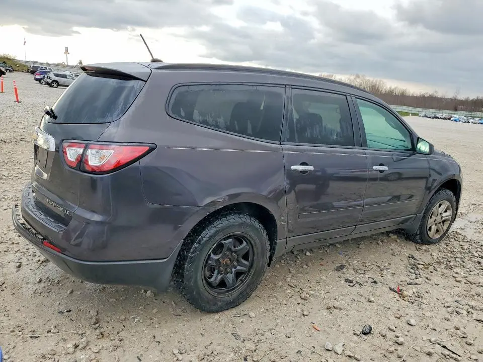 2014 CHEVROLET TRAVERSE LS  