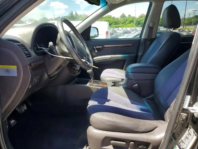 2011 HYUNDAI SANTA FE SE  
