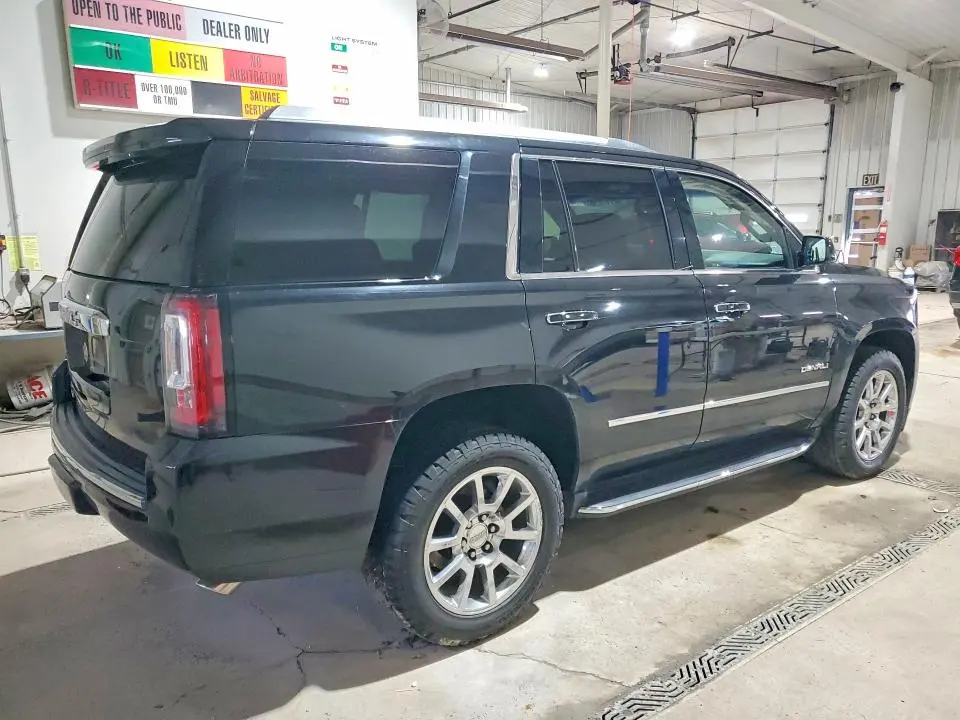 2017 GMC YUKON DENALI  