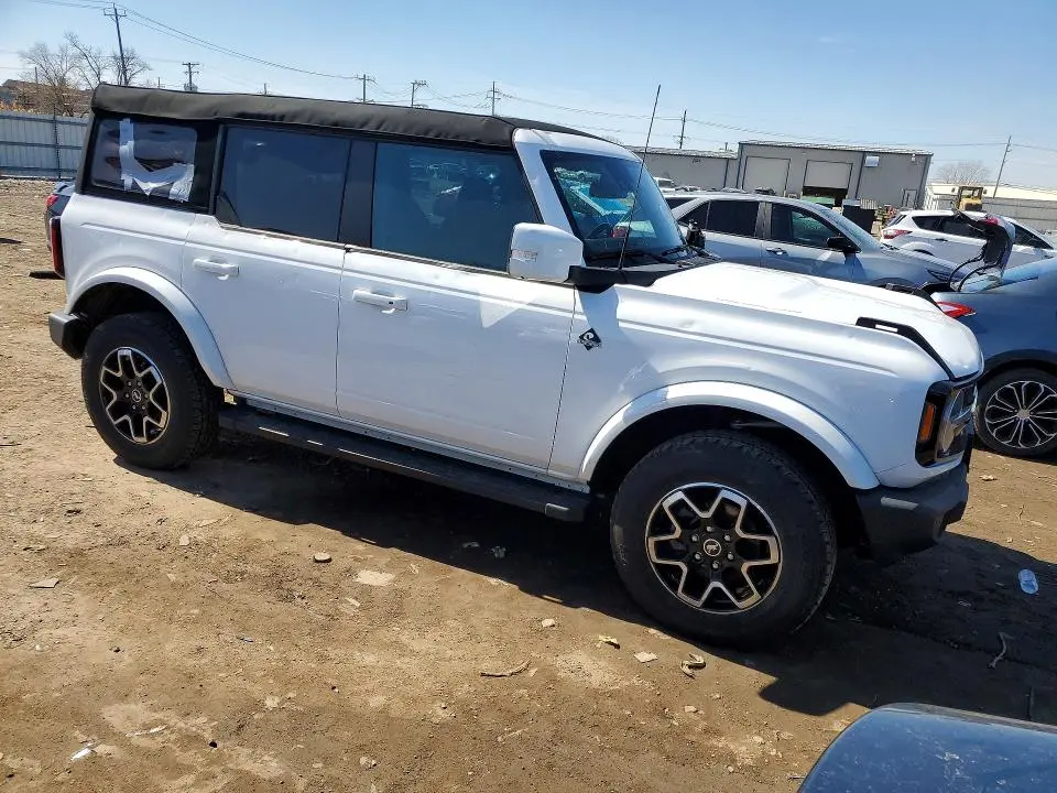 2023 FORD BRONCO BASE  
