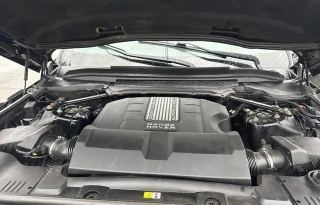 2014 LAND ROVER RANGE ROVER SPORT SE  