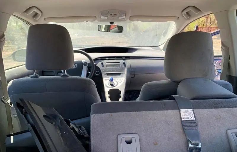 2010 TOYOTA PRIUS III  