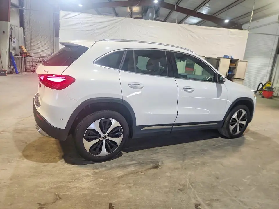 2025 MERCEDES-BENZ GLA 250 4MATIC  