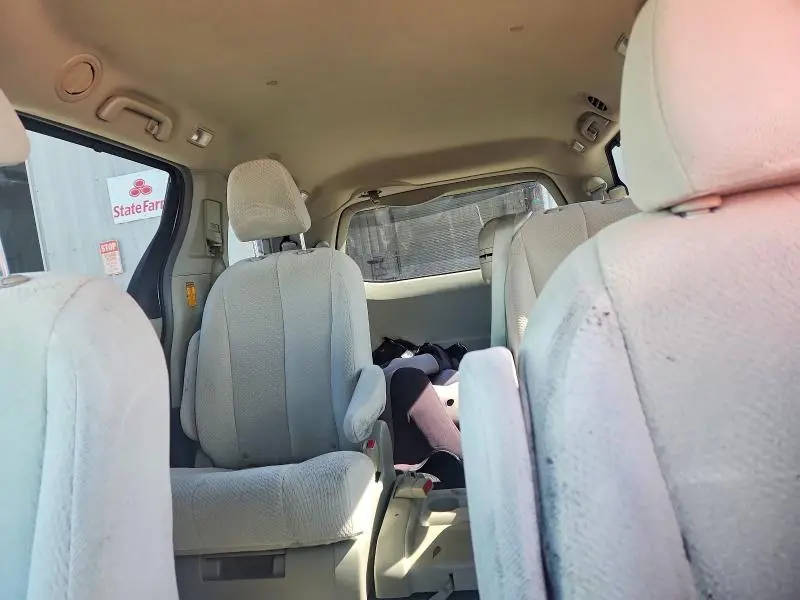 2014 TOYOTA SIENNA LE 8-PASSENGER  