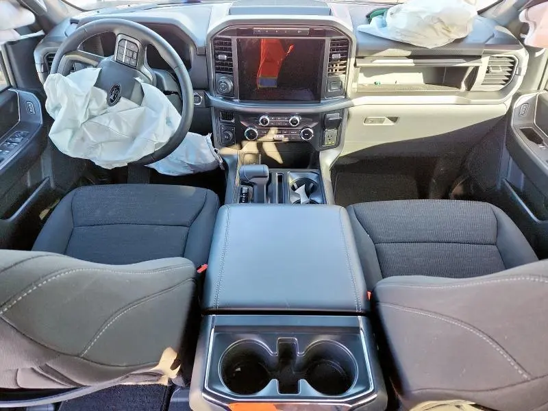 2024 FORD F150 XLT  