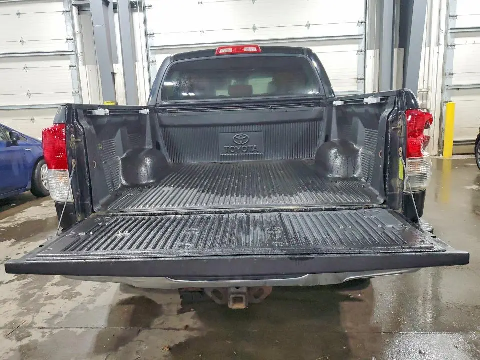 2012 TOYOTA TUNDRA CREWMAX LIMITED  