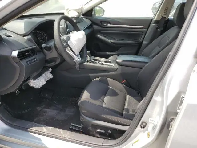 2022 NISSAN ALTIMA SV  