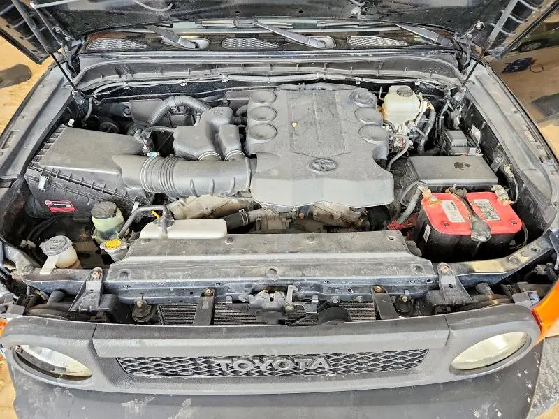 2010 TOYOTA FJ CRUISER   