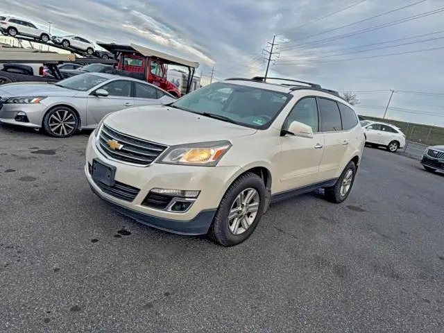 2013 CHEVROLET TRAVERSE LT  