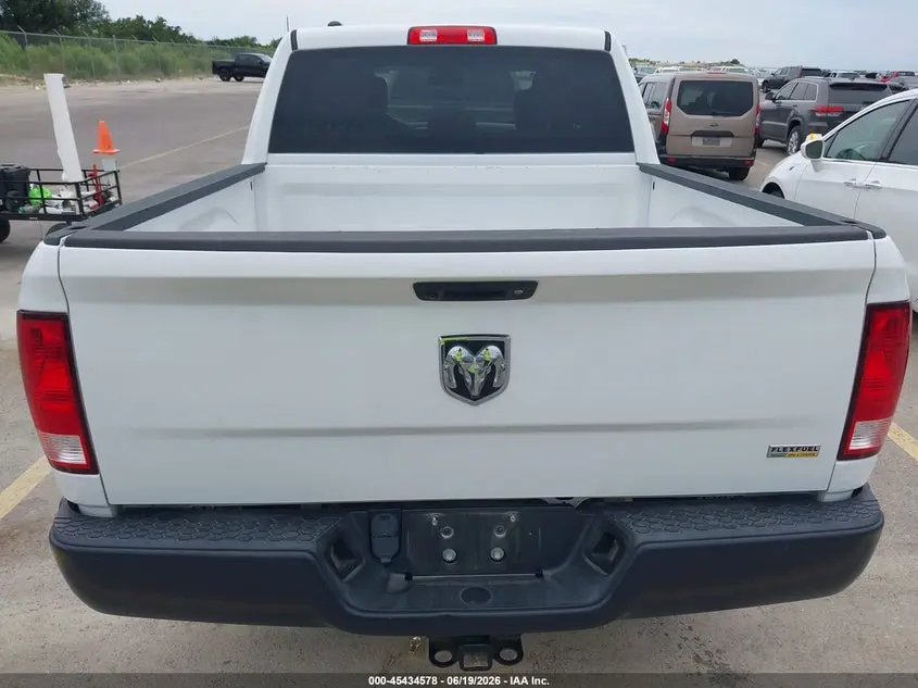 2018 RAM 1500 TRADESMAN  4X2 5'7 BOX