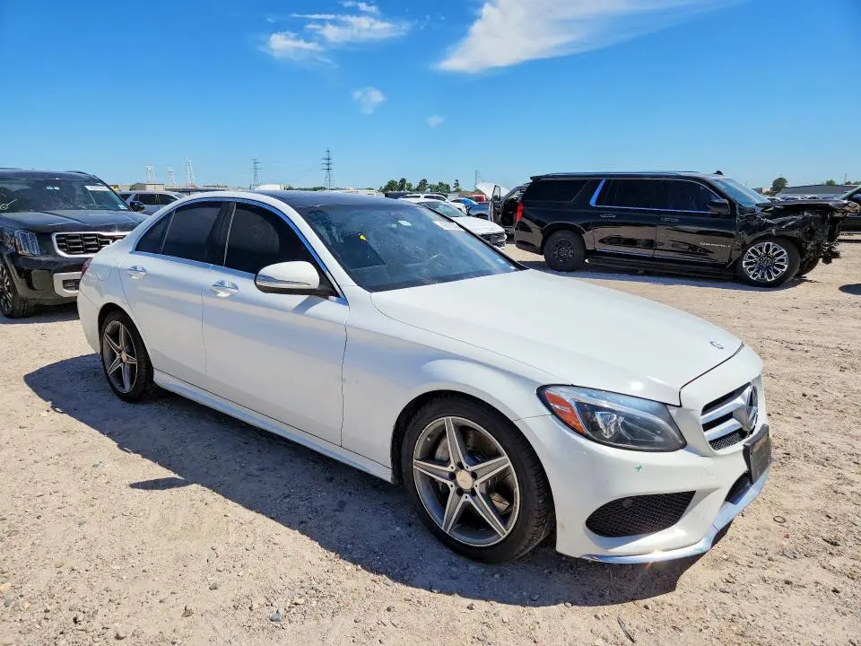 2015 MERCEDES-BENZ C 300  