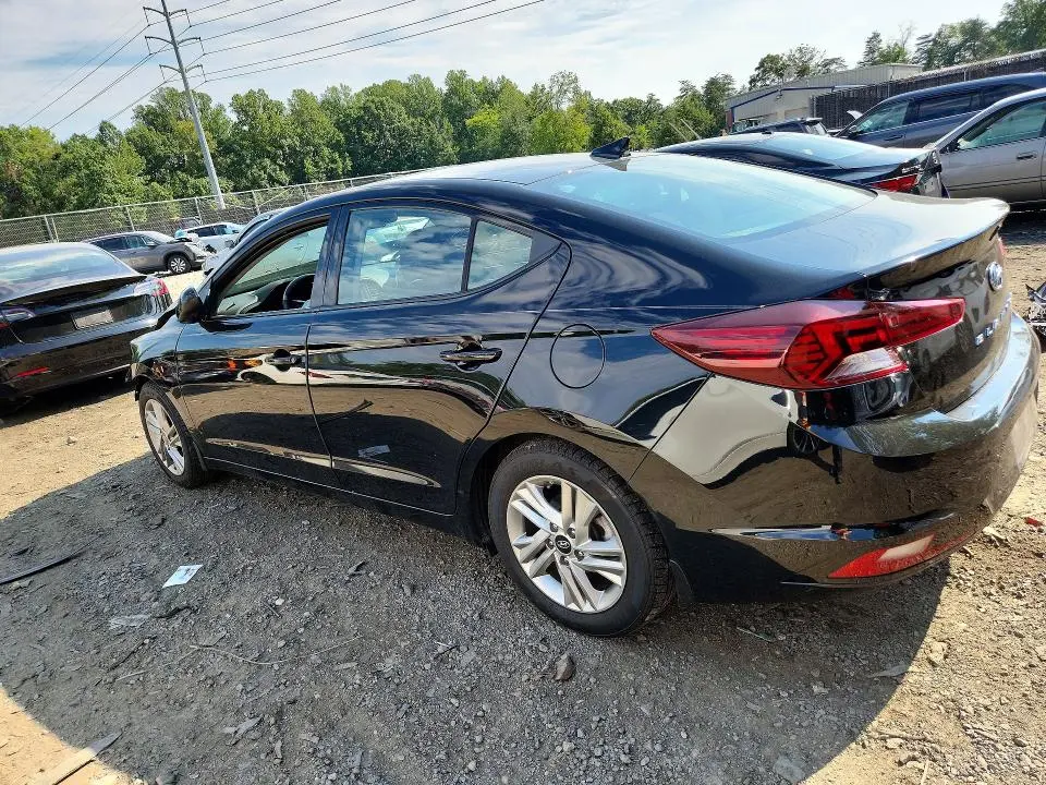 2020 HYUNDAI ELANTRA SEL  