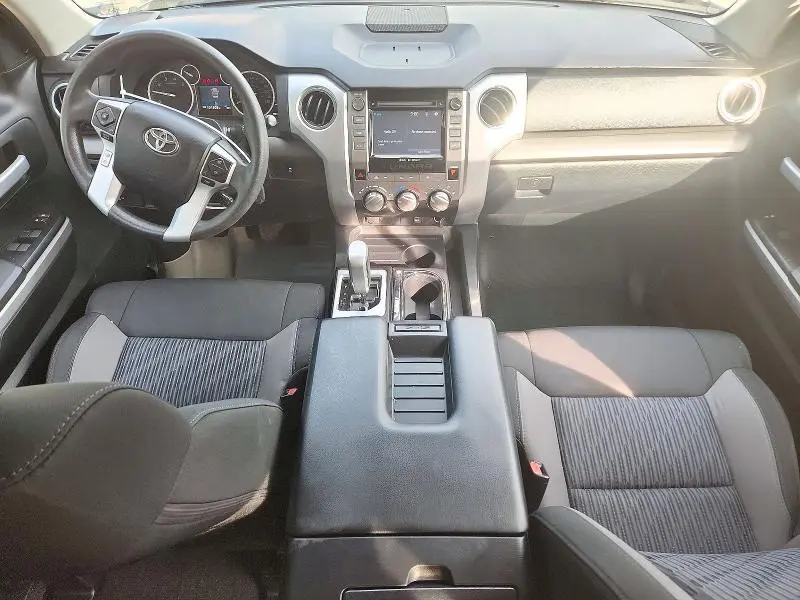 2016 TOYOTA TUNDRA SR5  